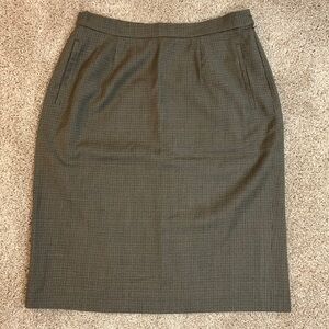 🇺🇸 Vintage Brooks Brothers 100% Wool Brown Plaid Skirt Made in USA